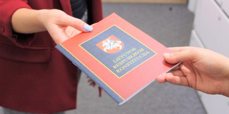 konstituciju-dalinimas